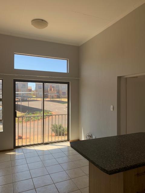 To Let 2 Bedroom Property for Rent in Noordheuwel Gauteng