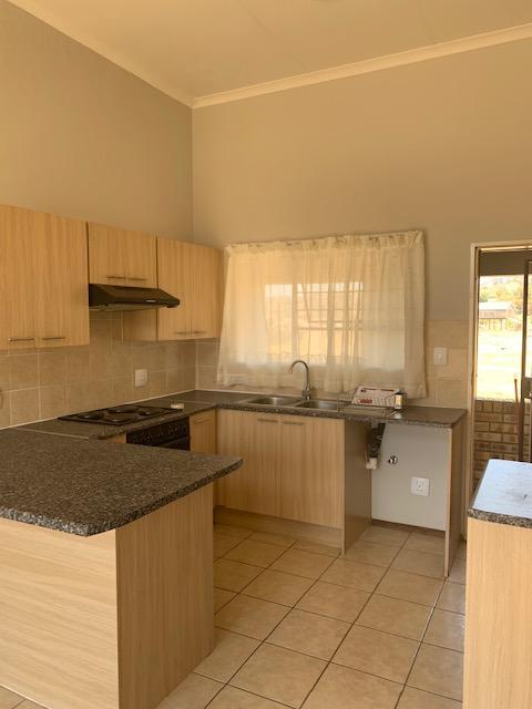 To Let 2 Bedroom Property for Rent in Noordheuwel Gauteng