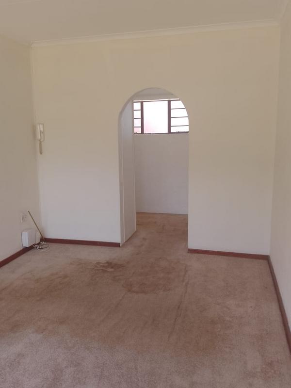 To Let 4 Bedroom Property for Rent in Petersfield Gauteng