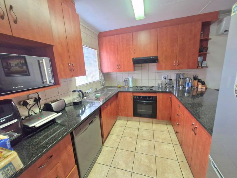 2 Bedroom Property for Sale in Annlin Gauteng