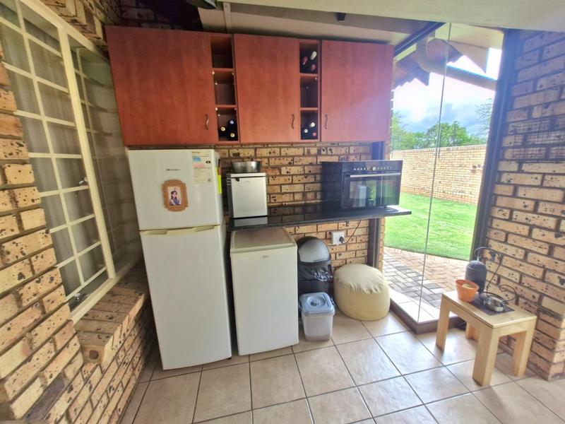 2 Bedroom Property for Sale in Annlin Gauteng