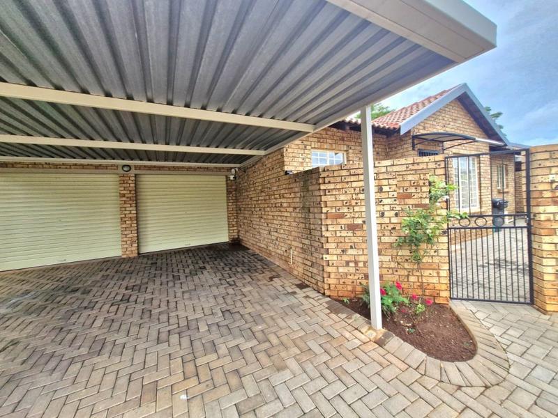 2 Bedroom Property for Sale in Annlin Gauteng