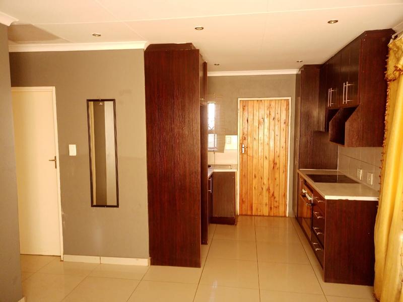 To Let 2 Bedroom Property for Rent in Protea Glen Gauteng