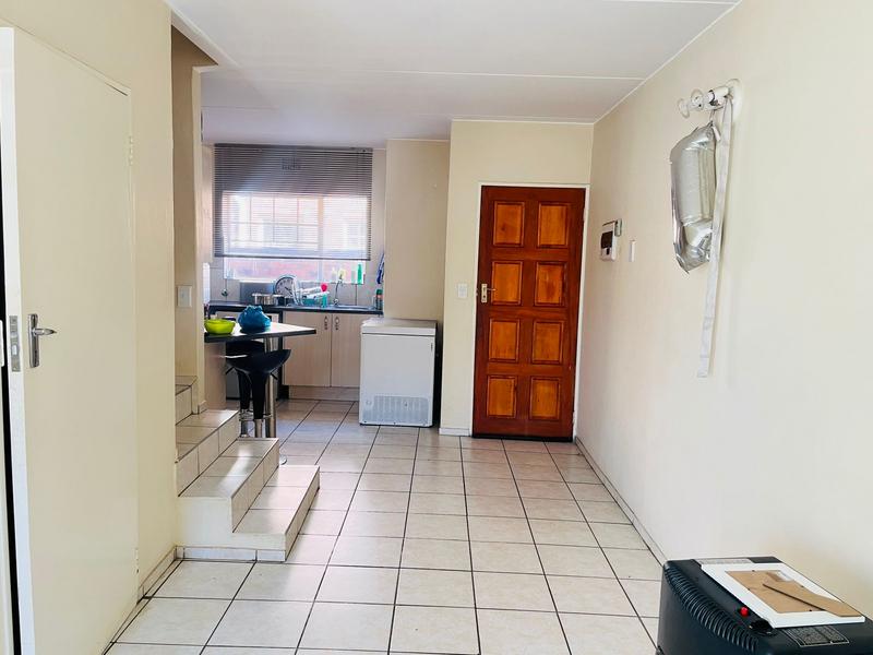 2 Bedroom Property for Sale in Crystal Park Gauteng