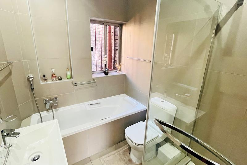 3 Bedroom Property for Sale in Sandown Gauteng