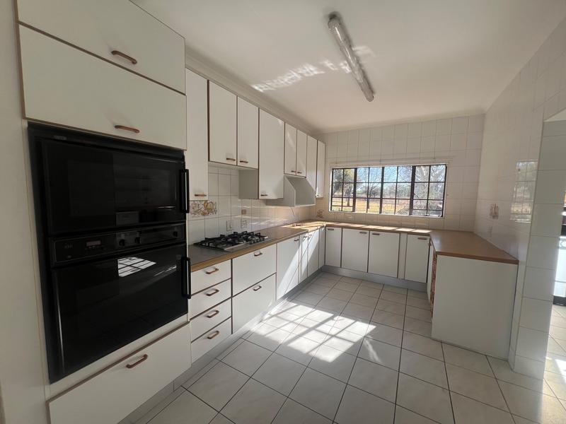 To Let 3 Bedroom Property for Rent in Chancliff A H Gauteng