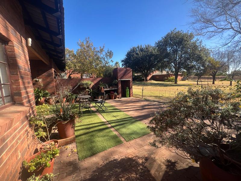 To Let 3 Bedroom Property for Rent in Chancliff A H Gauteng