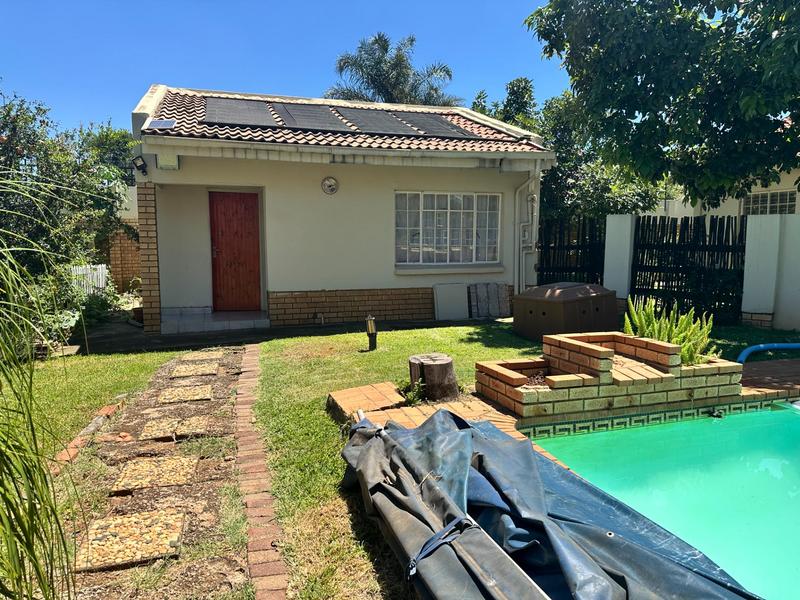 To Let 3 Bedroom Property for Rent in Christoburg Gauteng