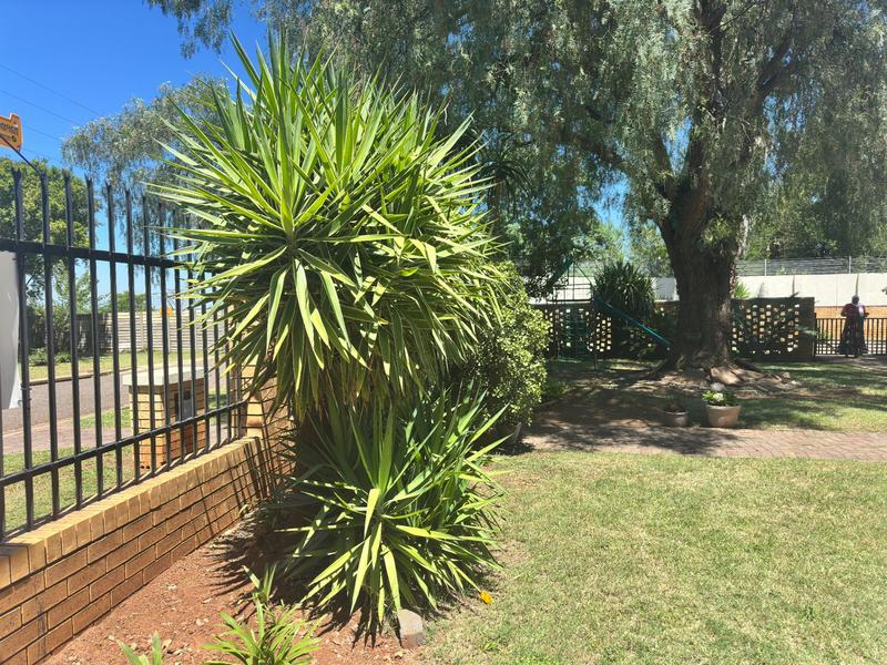 To Let 3 Bedroom Property for Rent in Christoburg Gauteng