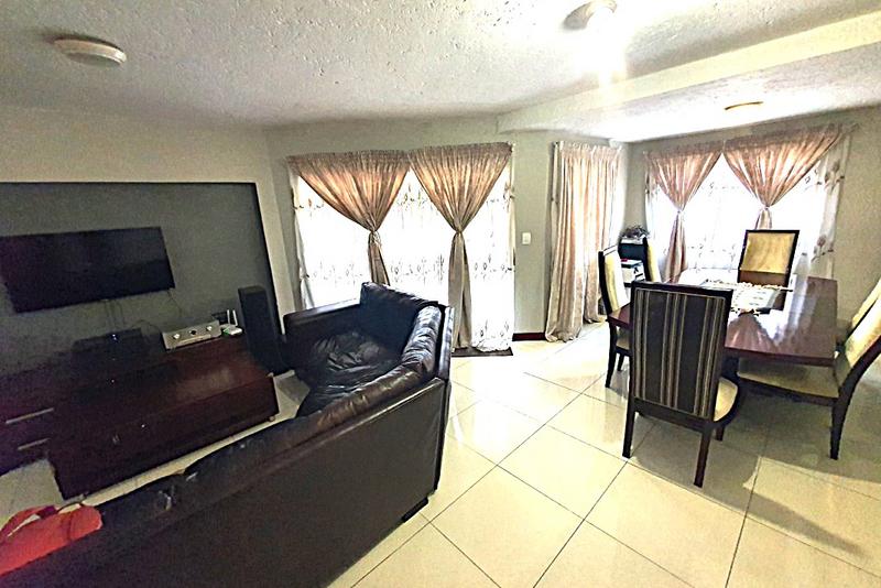 3 Bedroom Property for Sale in Bedfordview Gauteng