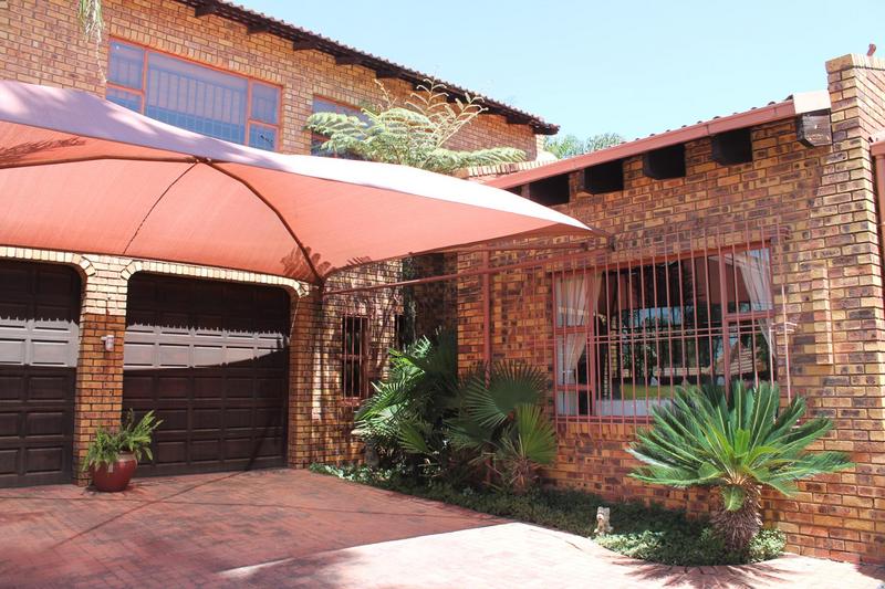 4 Bedroom Property for Sale in Marais Steyn Park Gauteng