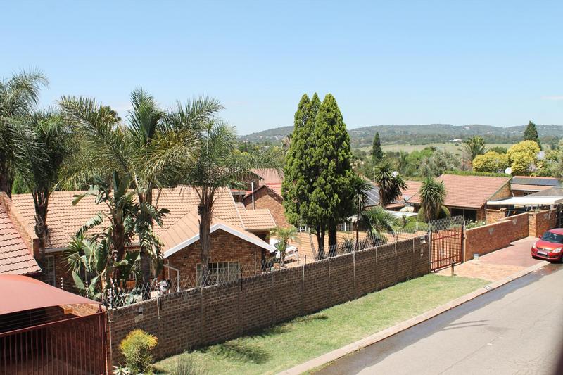 4 Bedroom Property for Sale in Marais Steyn Park Gauteng