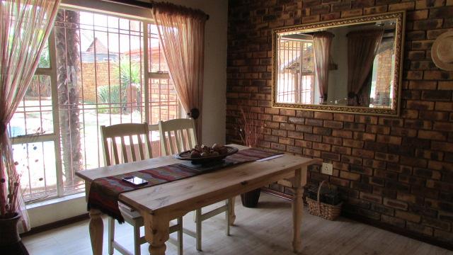 4 Bedroom Property for Sale in Marais Steyn Park Gauteng