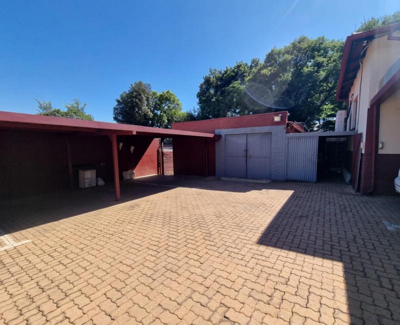 Commercial Property for Sale in Nieuw Muckleneuk Gauteng