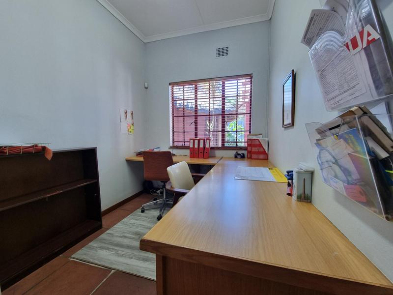 Commercial Property for Sale in Nieuw Muckleneuk Gauteng