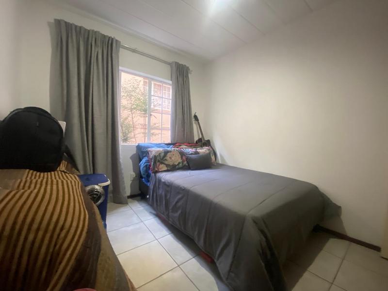 2 Bedroom Property for Sale in Vorna Valley Gauteng