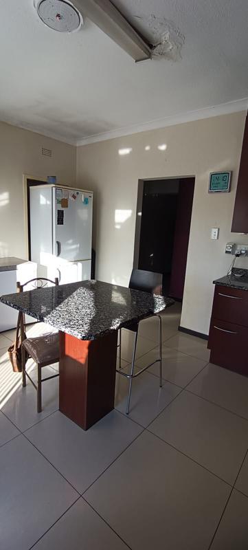 3 Bedroom Property for Sale in Robertsham Gauteng