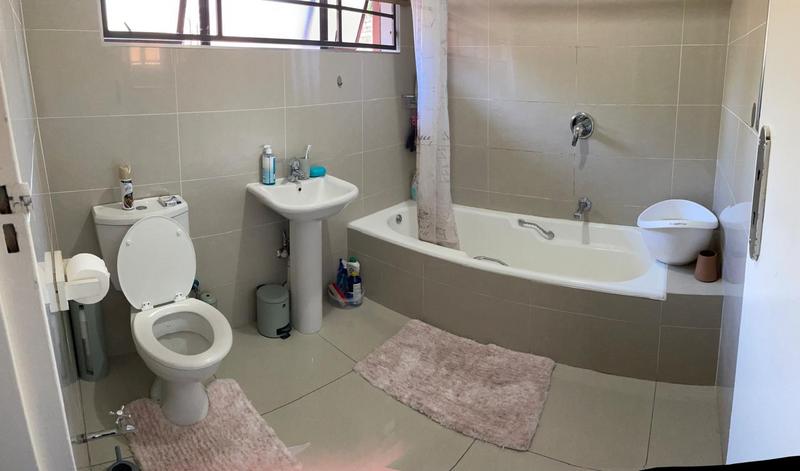 3 Bedroom Property for Sale in Robertsham Gauteng