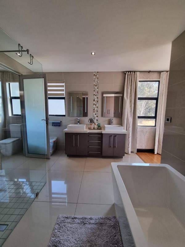 4 Bedroom Property for Sale in Eye of Africa Gauteng