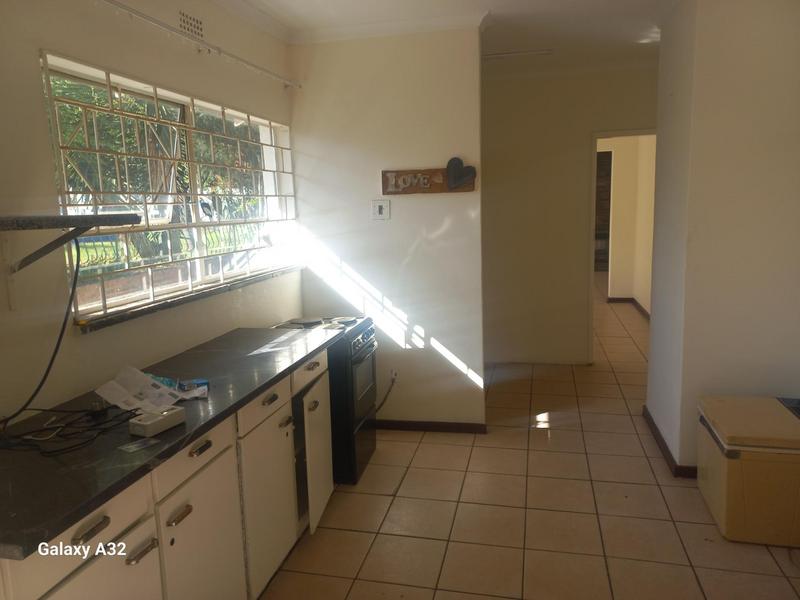 3 Bedroom Property for Sale in Birchleigh Gauteng