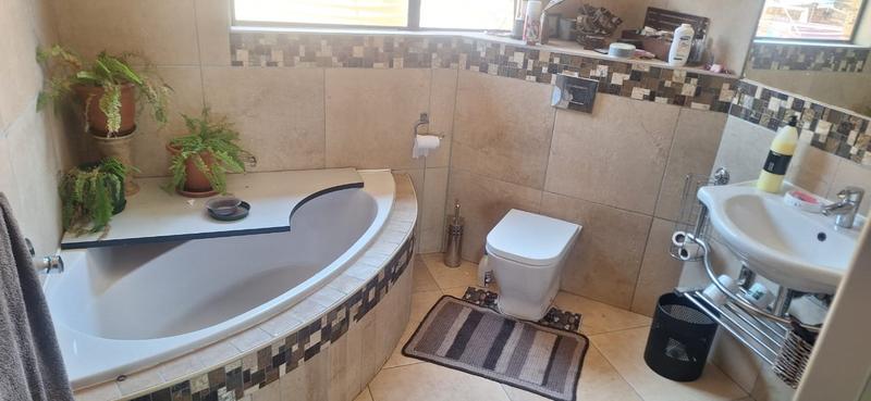 3 Bedroom Property for Sale in Fochville Gauteng