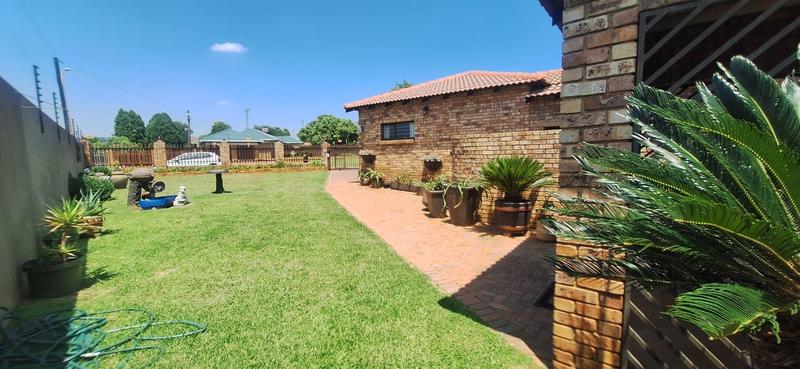 3 Bedroom Property for Sale in Fochville Gauteng