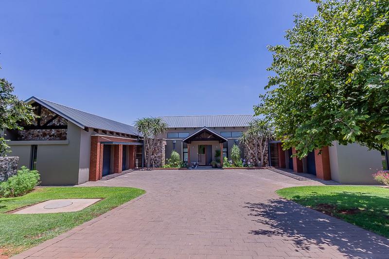 4 Bedroom Property for Sale in Copperleaf Estate Gauteng