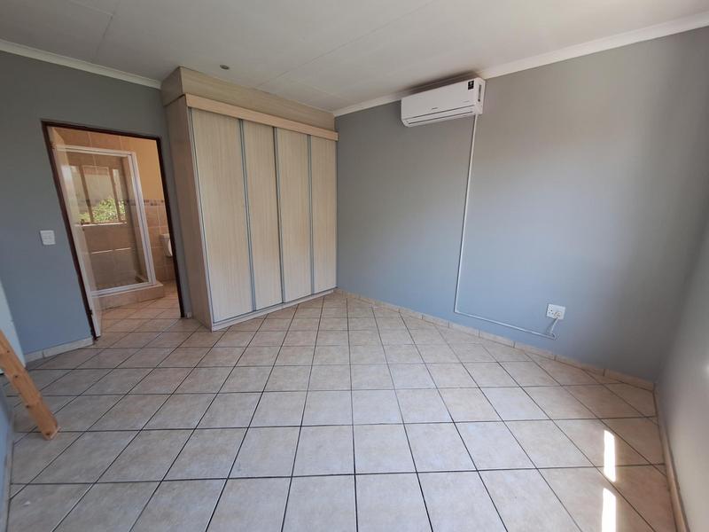 To Let 3 Bedroom Property for Rent in The Reeds Gauteng