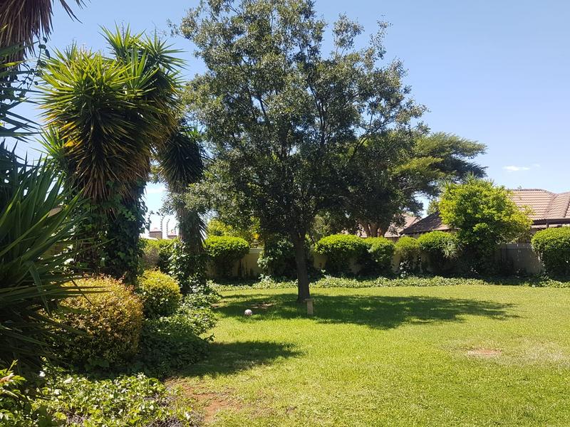 3 Bedroom Property for Sale in Heuwelsig Estate Gauteng