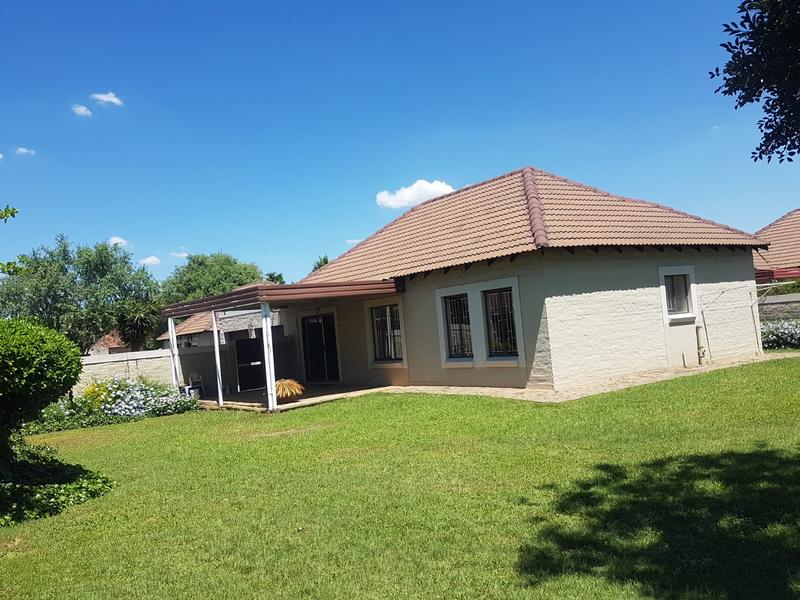 3 Bedroom Property for Sale in Heuwelsig Estate Gauteng