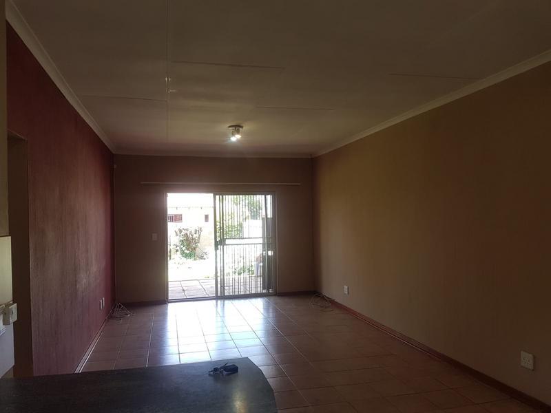 3 Bedroom Property for Sale in Heuwelsig Estate Gauteng