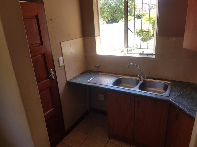 3 Bedroom Property for Sale in Heuwelsig Estate Gauteng