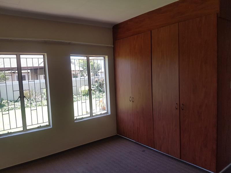 3 Bedroom Property for Sale in Heuwelsig Estate Gauteng