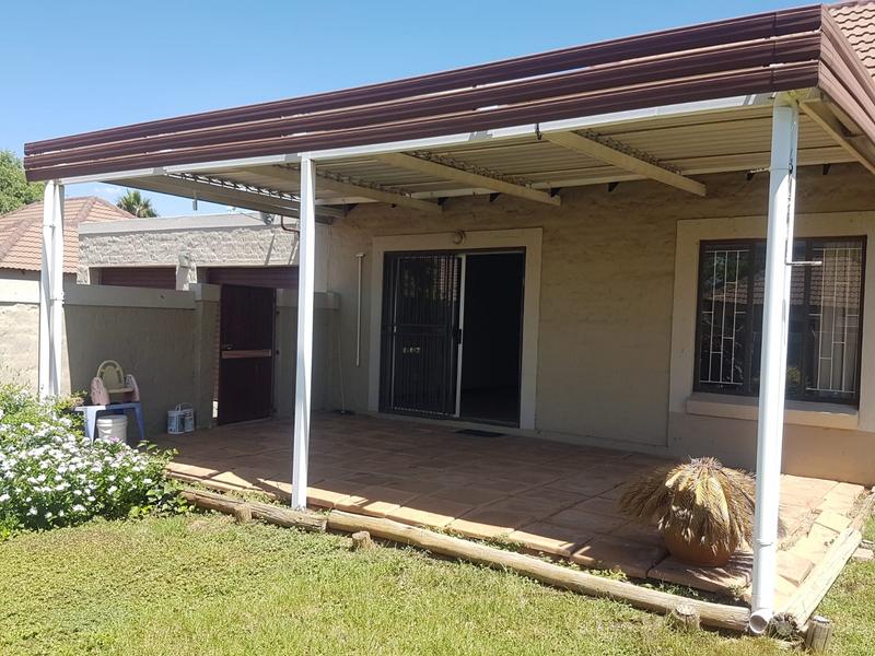 3 Bedroom Property for Sale in Heuwelsig Estate Gauteng