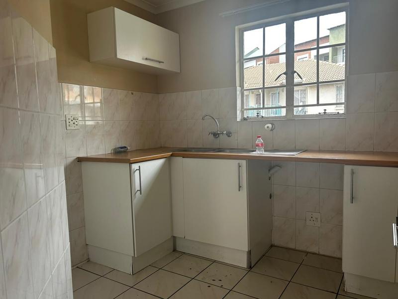 To Let 2 Bedroom Property for Rent in Vorna Valley Gauteng