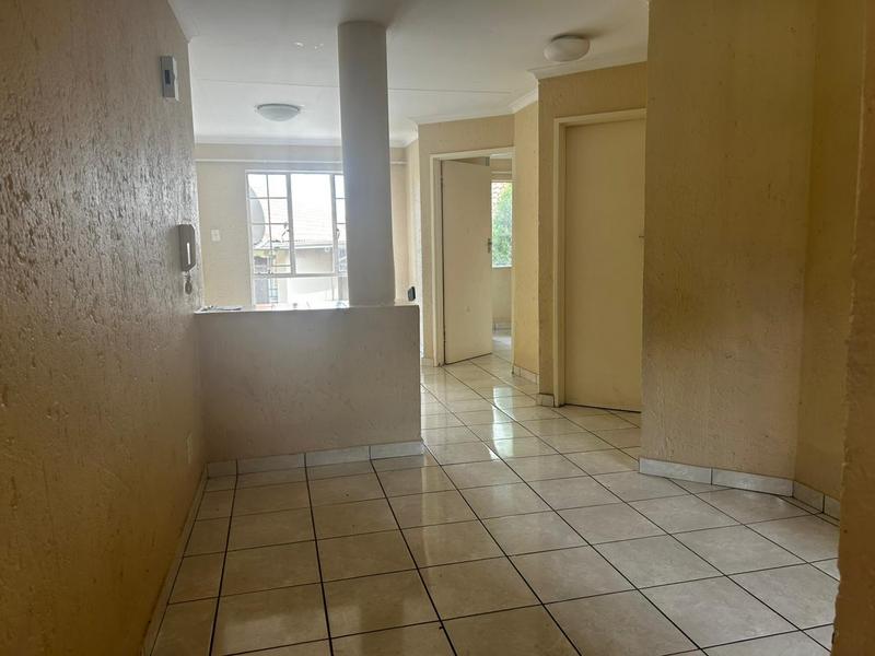 To Let 2 Bedroom Property for Rent in Vorna Valley Gauteng