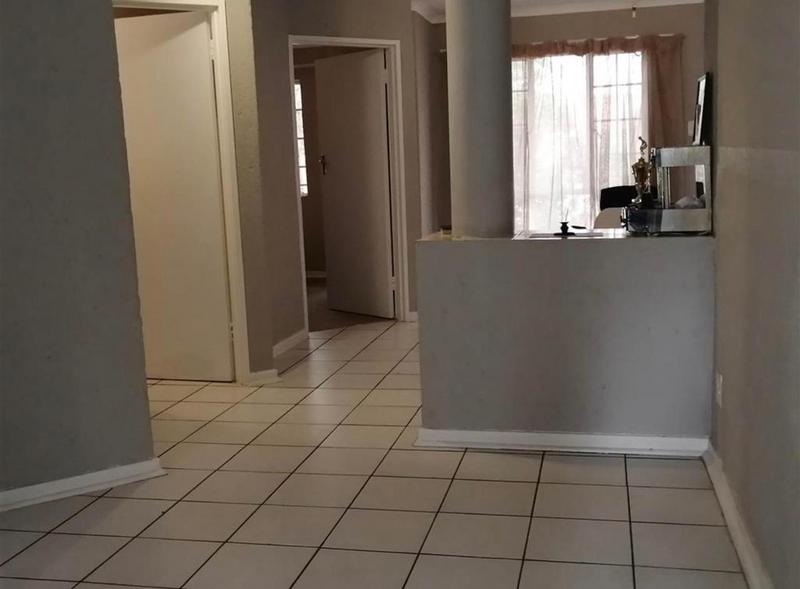 To Let 2 Bedroom Property for Rent in Vorna Valley Gauteng