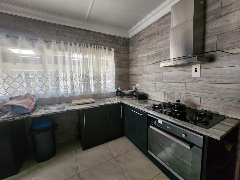 4 Bedroom Property for Sale in Greenhills Gauteng