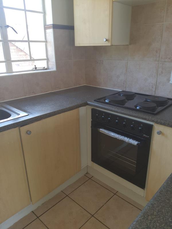 To Let 2 Bedroom Property for Rent in Olympus Gauteng