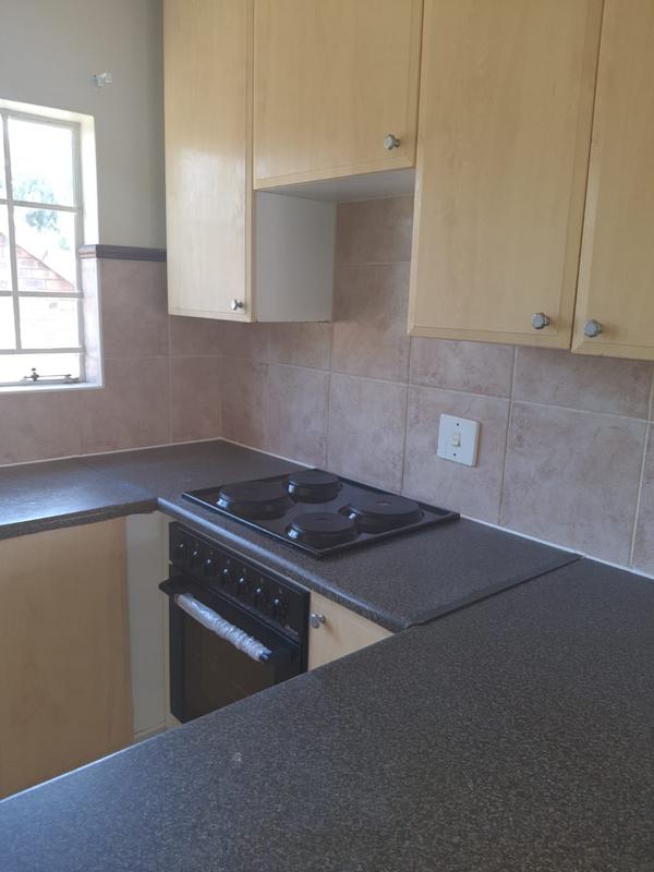 To Let 2 Bedroom Property for Rent in Olympus Gauteng