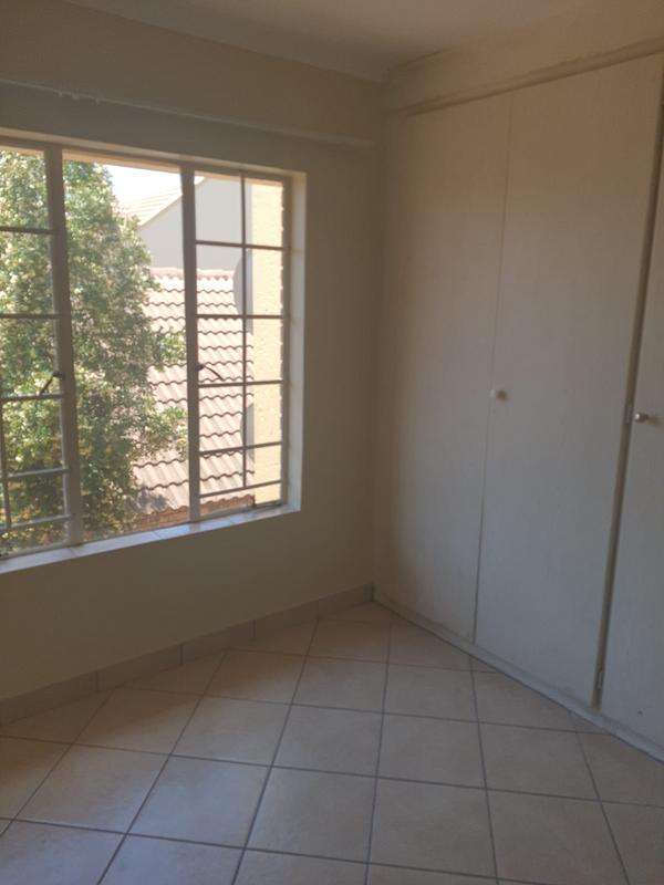 To Let 2 Bedroom Property for Rent in Olympus Gauteng