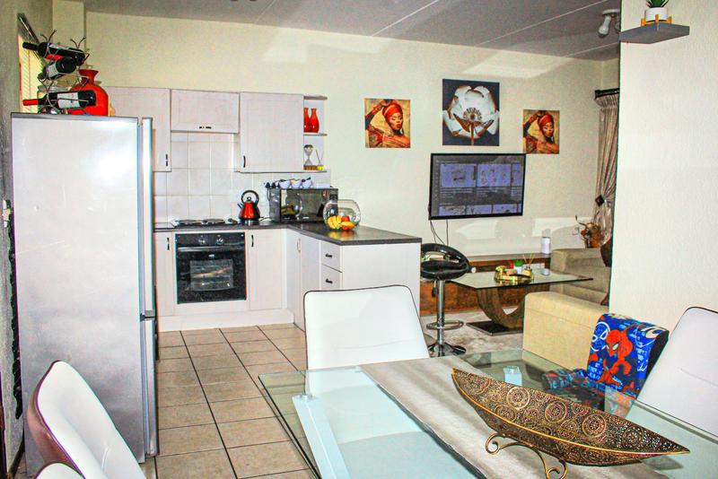 2 Bedroom Property for Sale in Halfway Gardens Gauteng