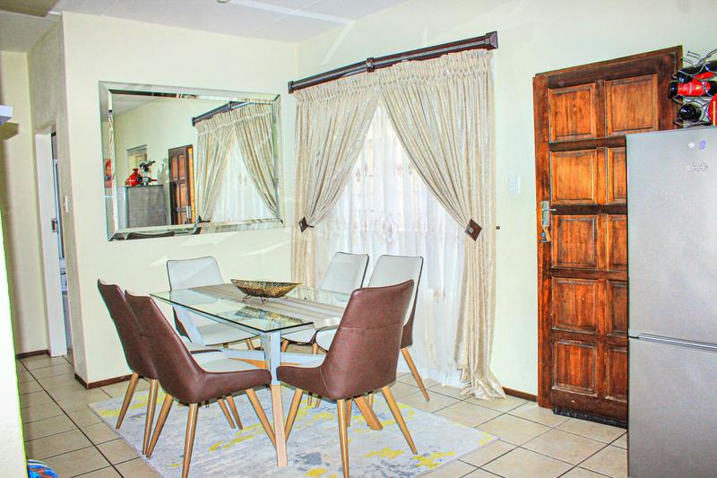 2 Bedroom Property for Sale in Halfway Gardens Gauteng