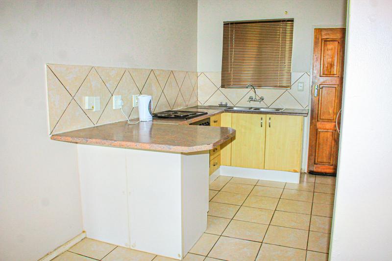 2 Bedroom Property for Sale in Erand Gardens Gauteng