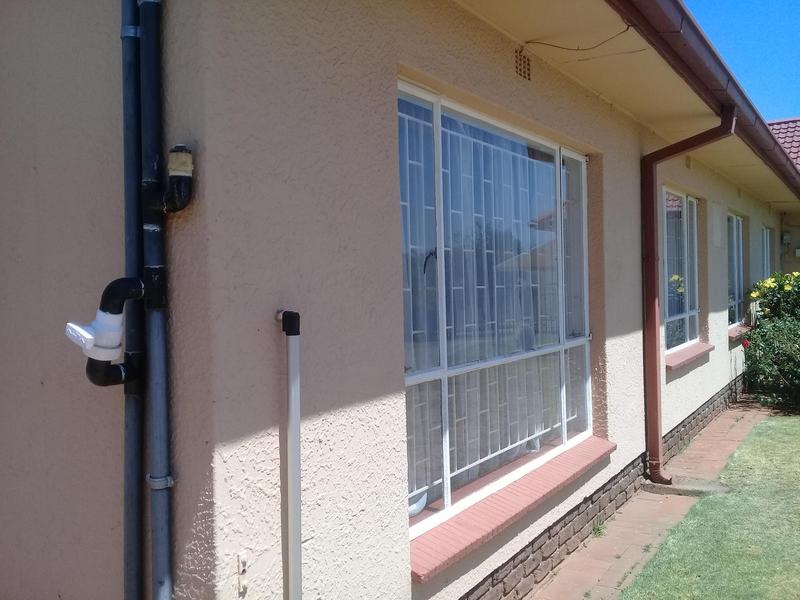 To Let 1 Bedroom Property for Rent in Rant En Dal Gauteng