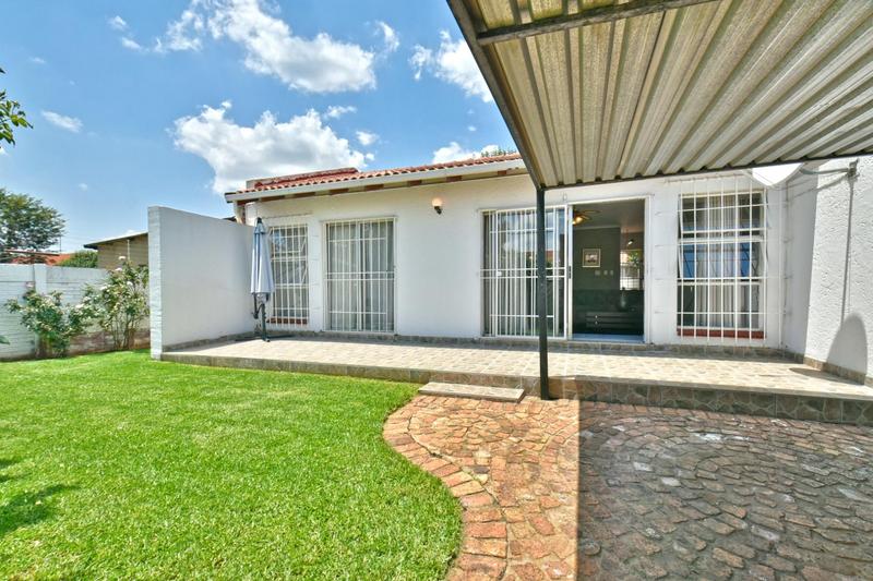 2 Bedroom Property for Sale in Kibler Park Gauteng