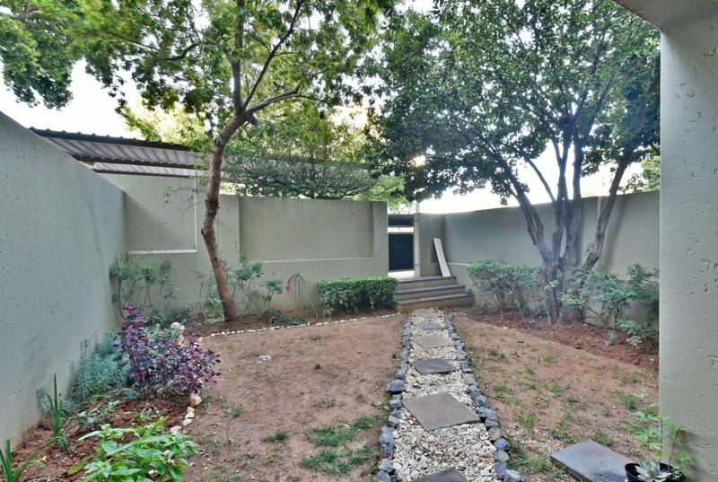 2 Bedroom Property for Sale in Bryanston Gauteng