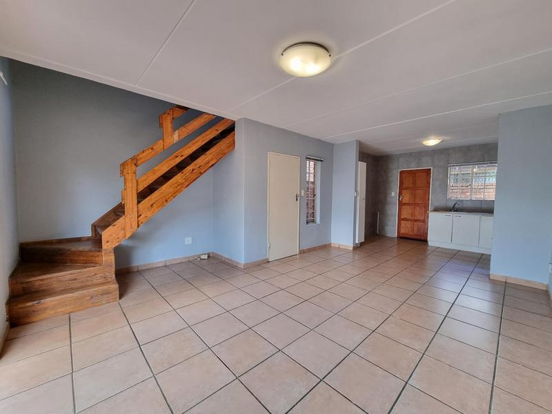 2 Bedroom Property for Sale in Wilgeheuwel Gauteng