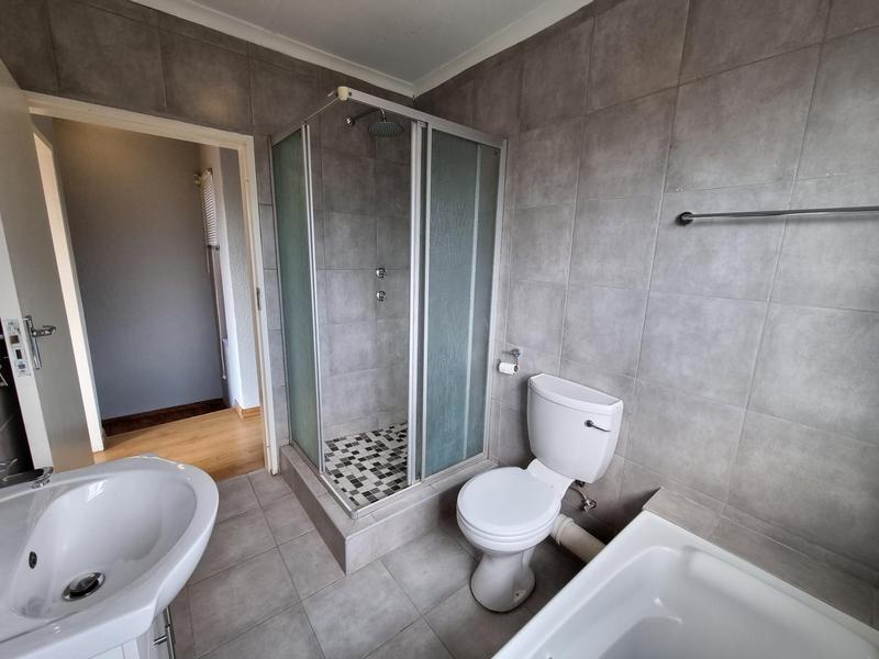 2 Bedroom Property for Sale in Wilgeheuwel Gauteng