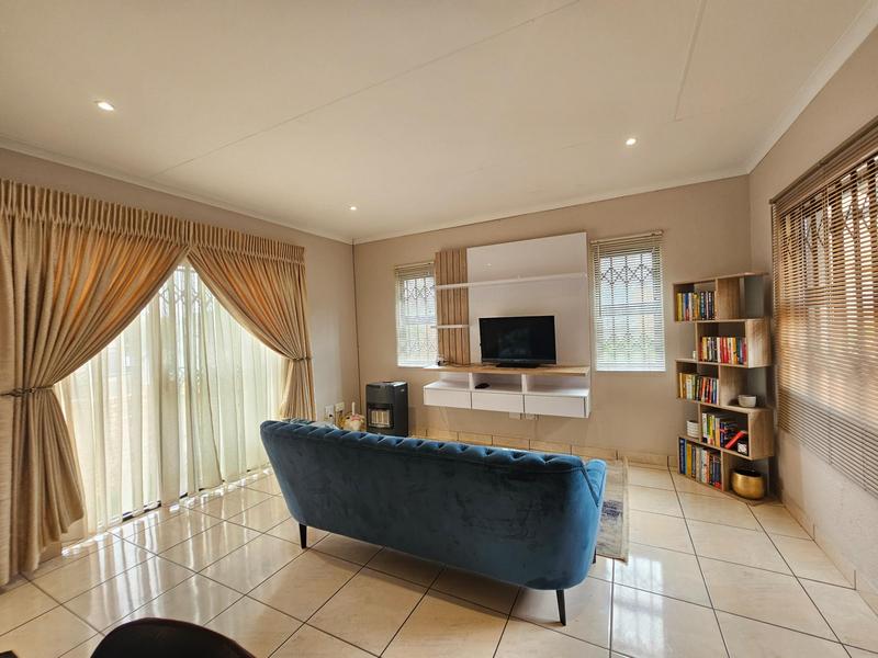 3 Bedroom Property for Sale in Witpoortjie Gauteng